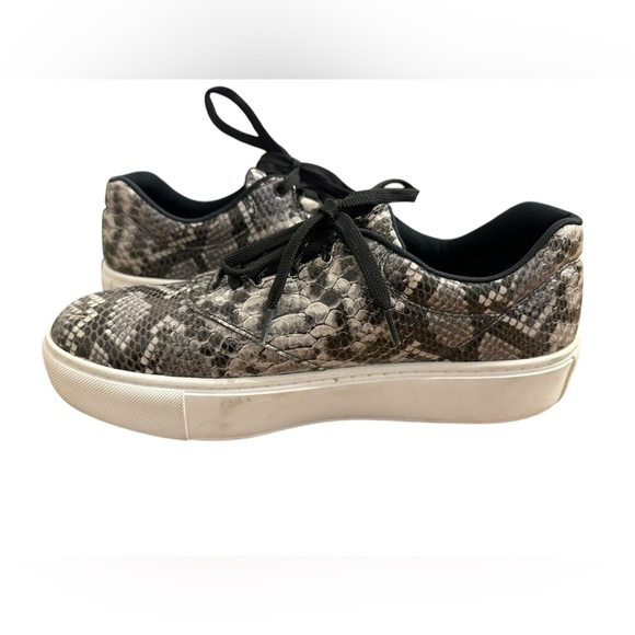 SAS Free Rein Mamba Python Print Lace Up Sneakers Black Women's Size 12 M - Picture 5 of 9